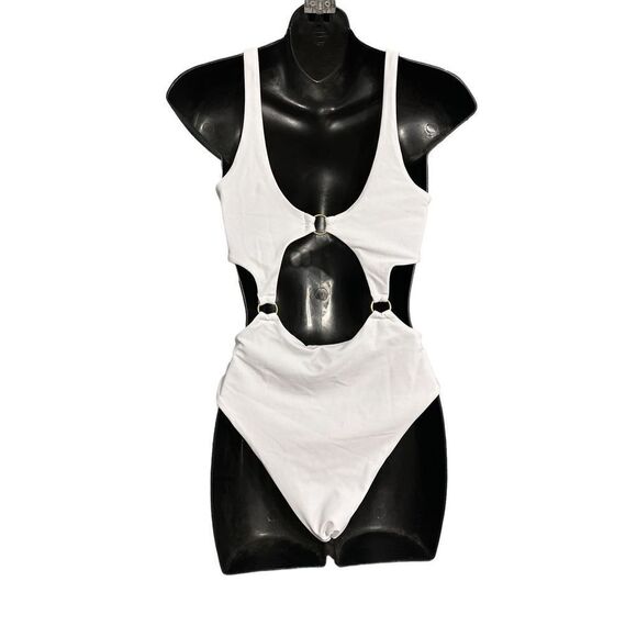 NEW WITH TAGS Matte Collection Eliseo WHITE One Piece Size Medium - Picture 3 of 5